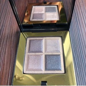 Bobbi Brown Sparkle Glamour Quad.